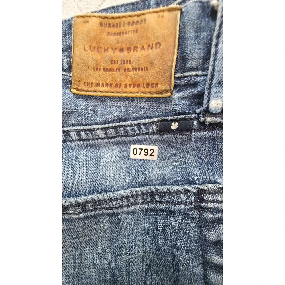 Lucky Brand 221 Straight Jeans Mens 36 Blue Distressed Denim